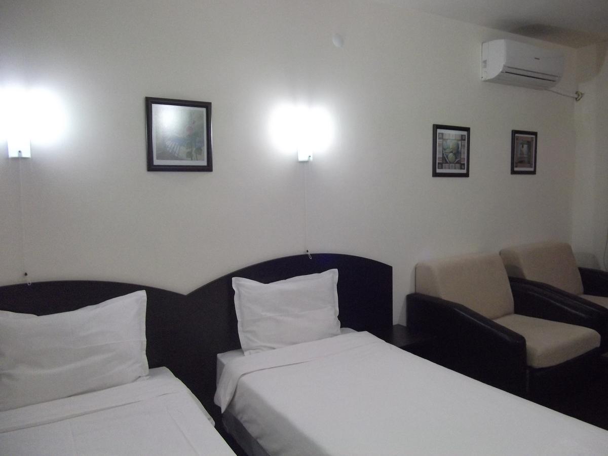 Hotel Enchevi เกียร์โกโว ภายนอก รูปภาพ